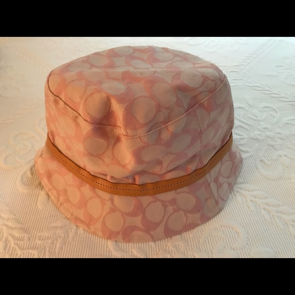 Coach Canvas Logo Bucket Hat- Pink